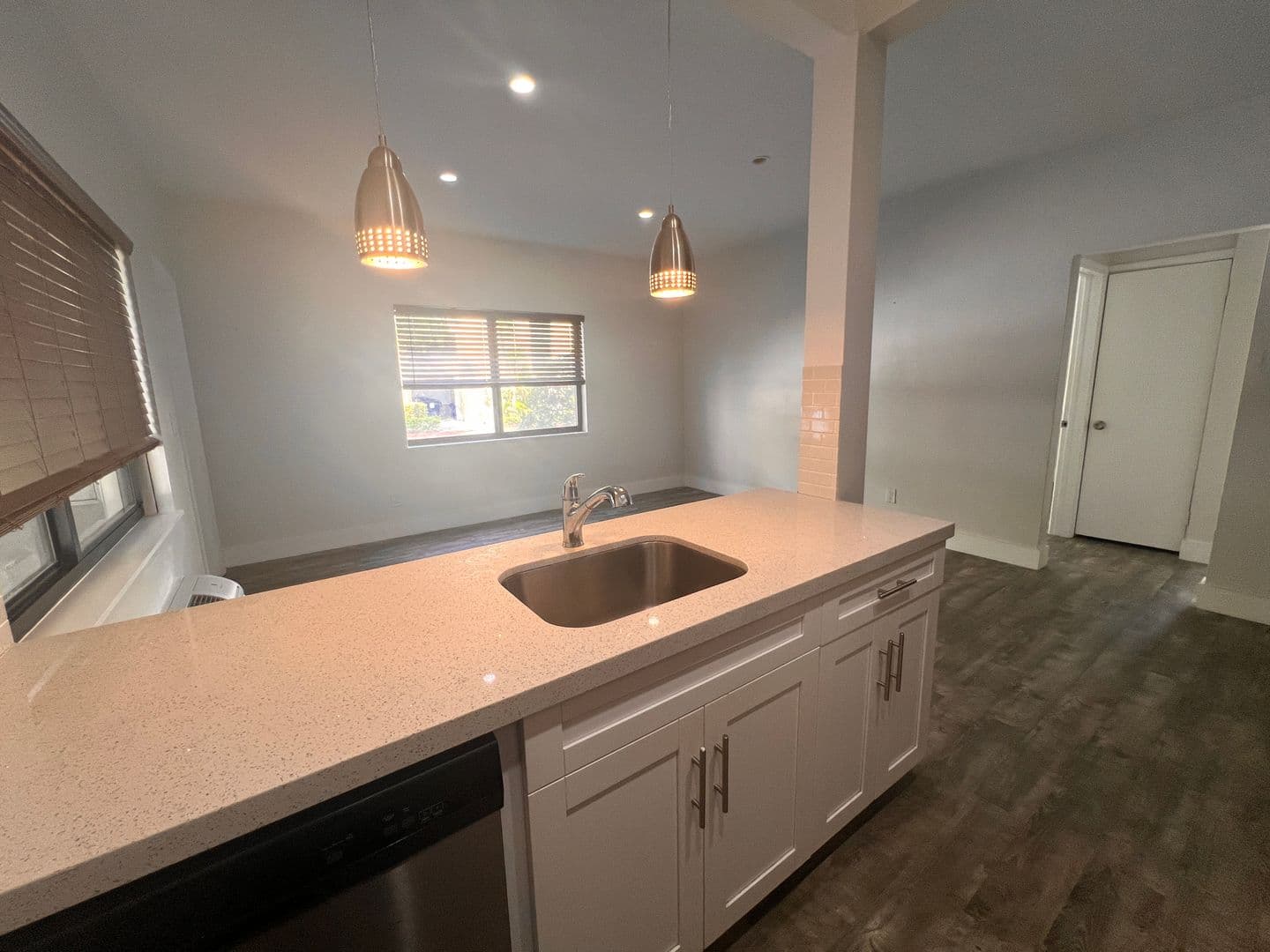 Coconut Grove Apartment: 3201 Aviation ave