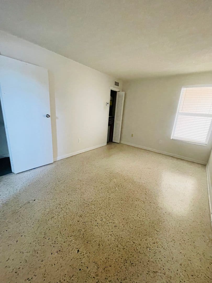 Miami Apartment: 2999 W. Flagler St.