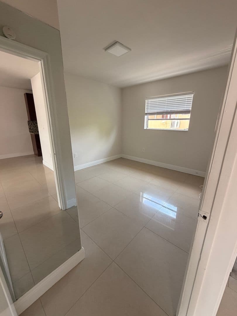 Miami Apartment: 1980 SW 6 St