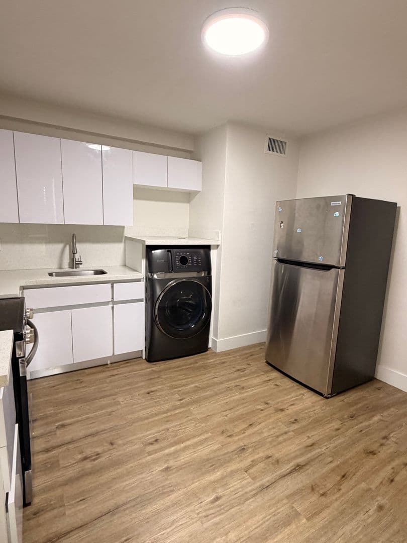 Miami Apartment: 2999 W. Flagler St.