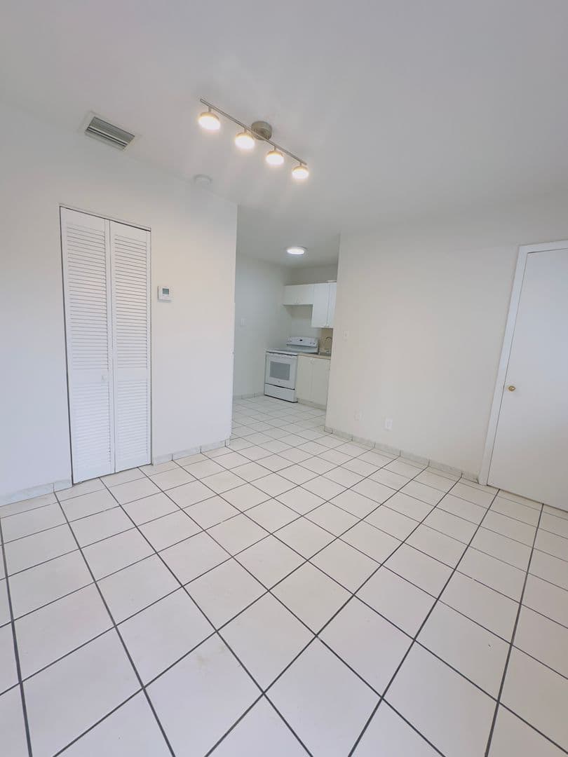 Miami Apartment: 3010 West Flagler Street