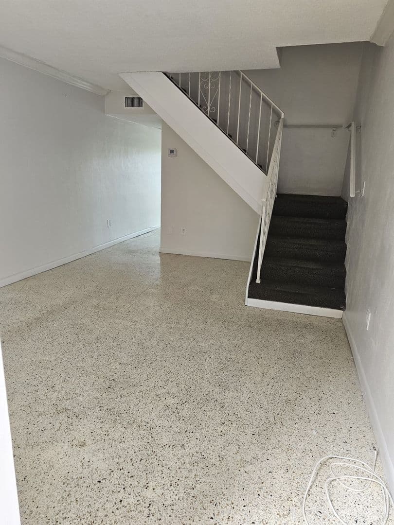 Miami Apartment: 2999 W. Flagler St.