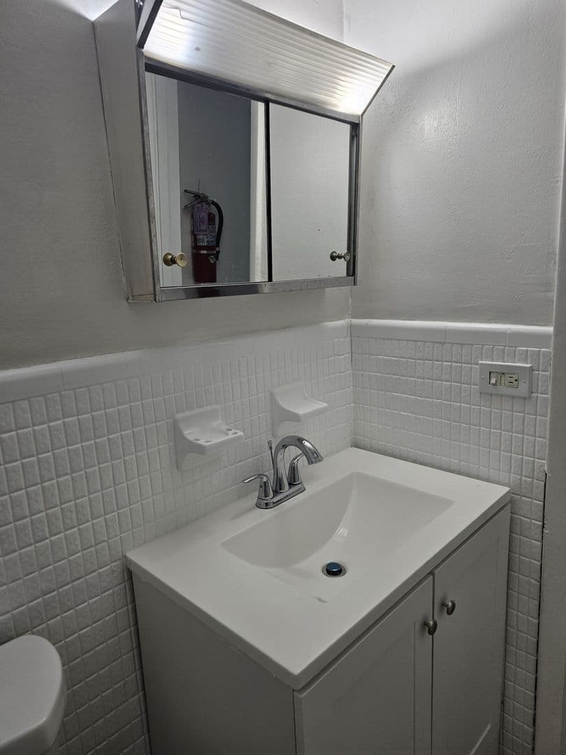 Miami Apartment: 2999 W. Flagler St.