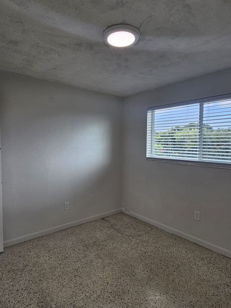 Miami Apartment: 2999 W. Flagler St.