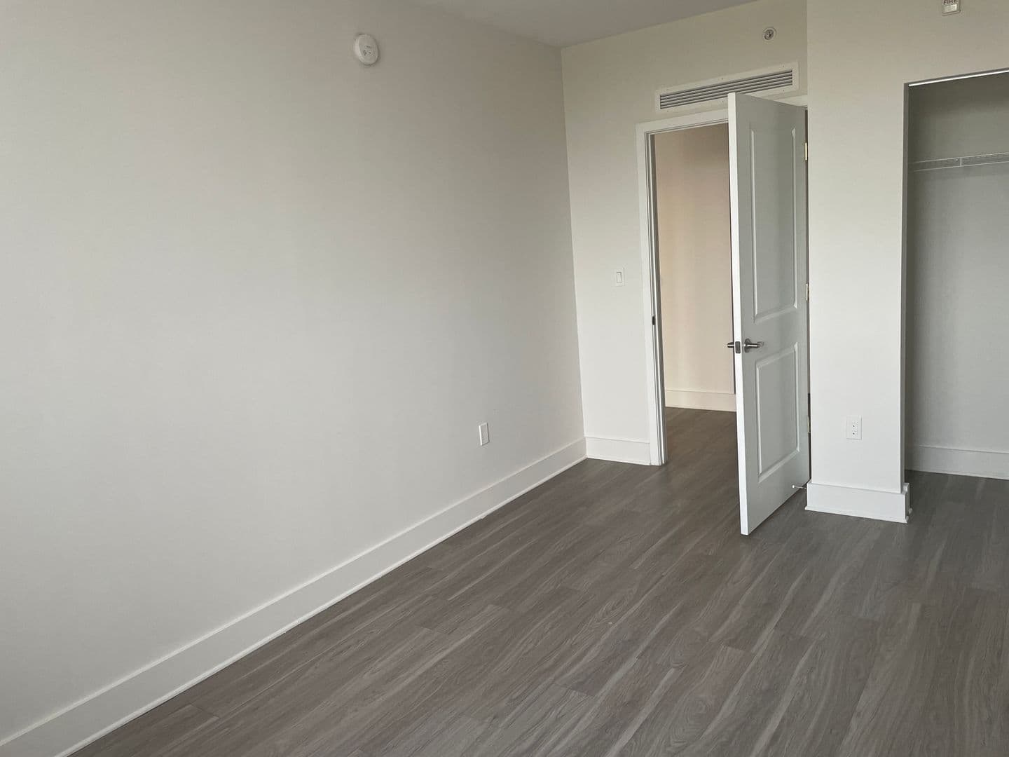 Miami Apartment: 401 SW 17th Ave