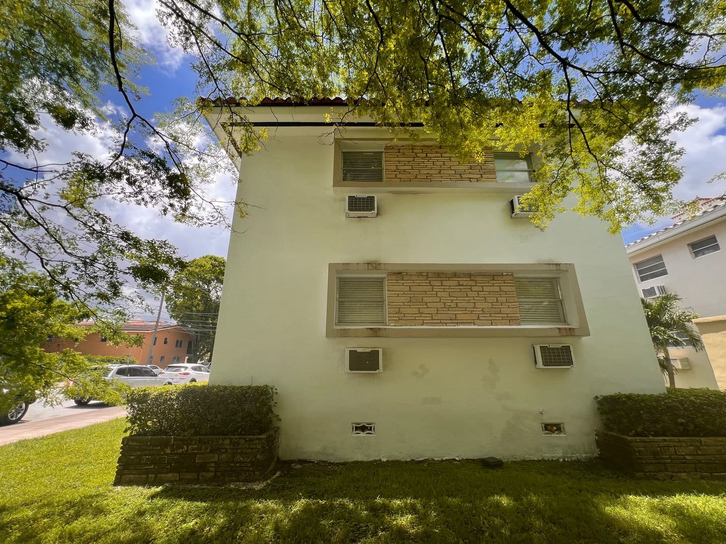 Coral Gables Apartment: 1700 Galiano St