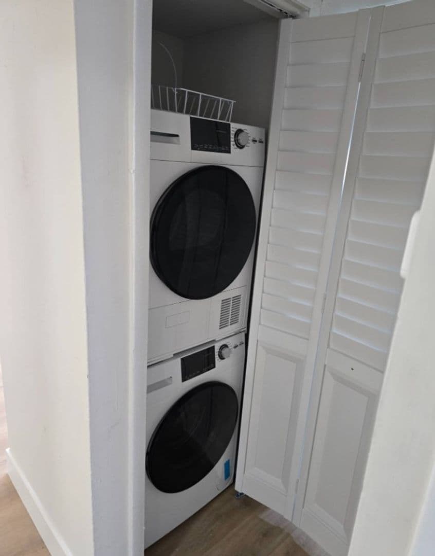 Miami Apartment: 409 SW 8 Avenue