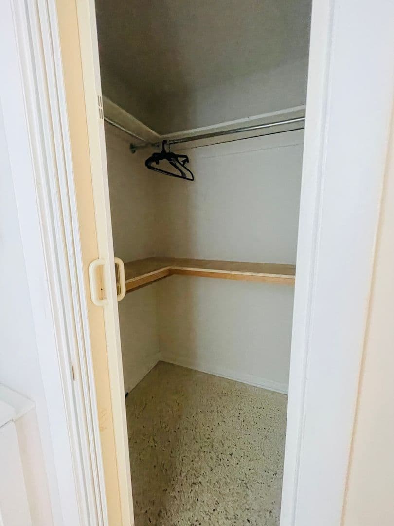 Miami Apartment: 2999 W. Flagler St.