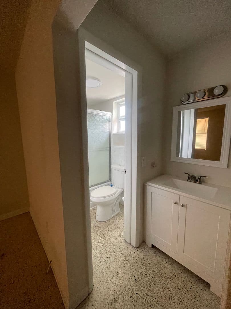 Miami Apartment: 2999 W. Flagler St.