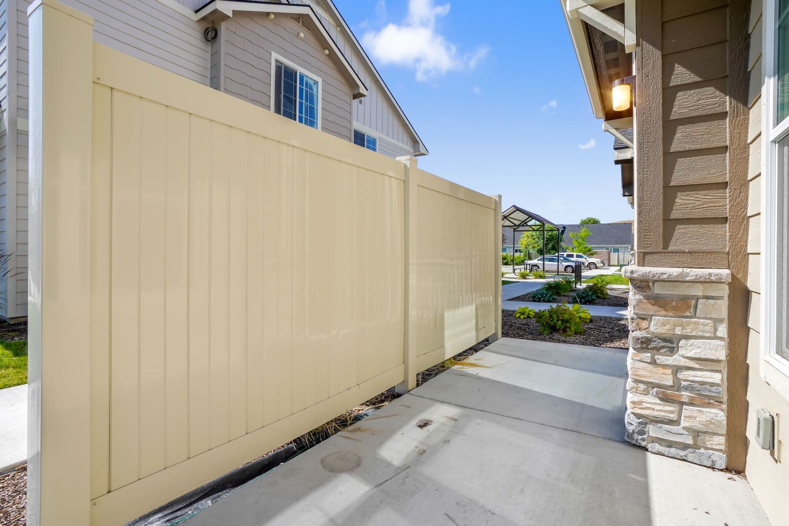 Garden City Townhome: 7344 N Lucy Rose Ln