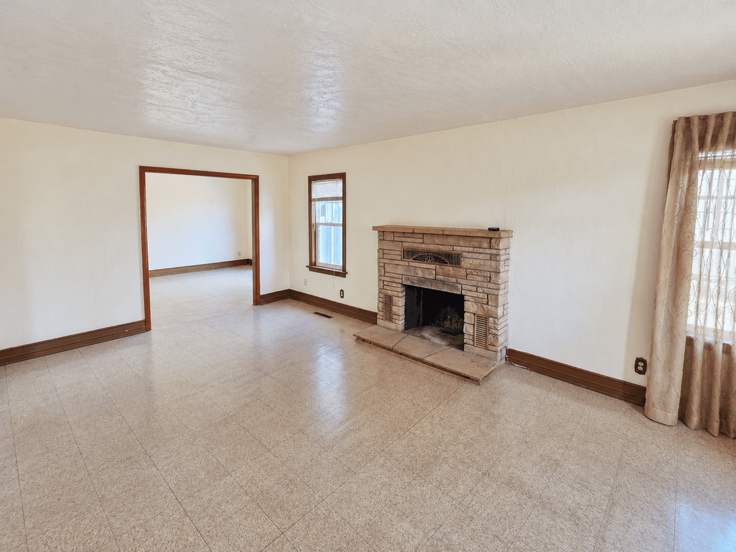 Nampa House: 707 11th Ave S