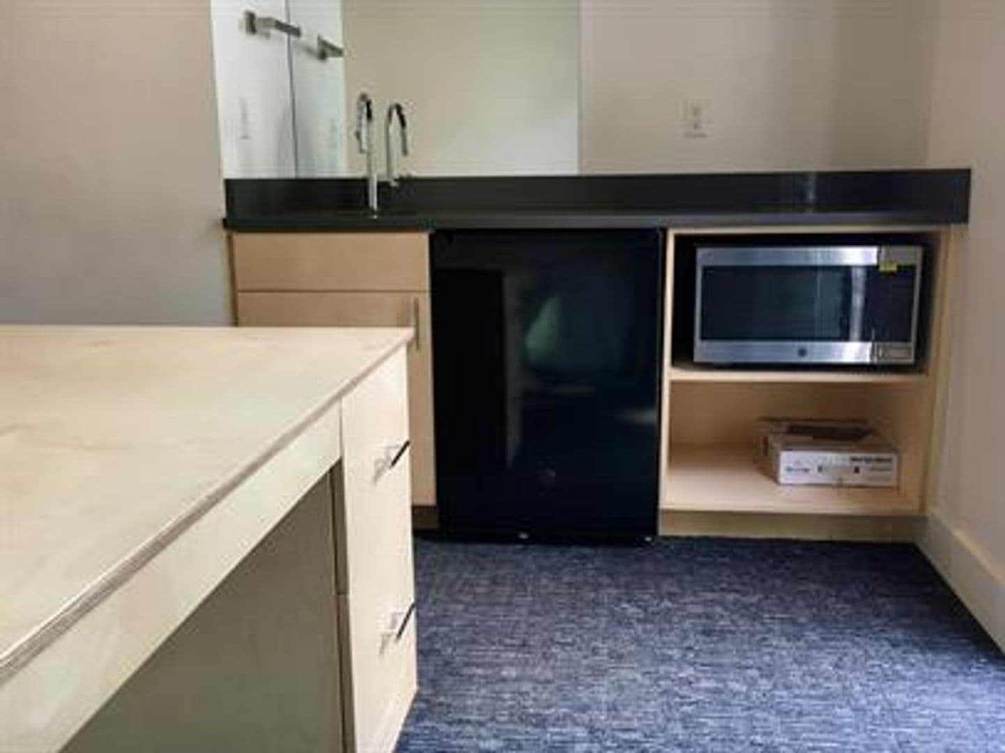Moscow Apartment: 506 South Almon Street
