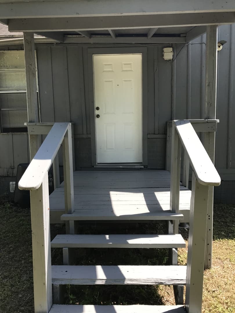 San Antonio House: 803 Montana