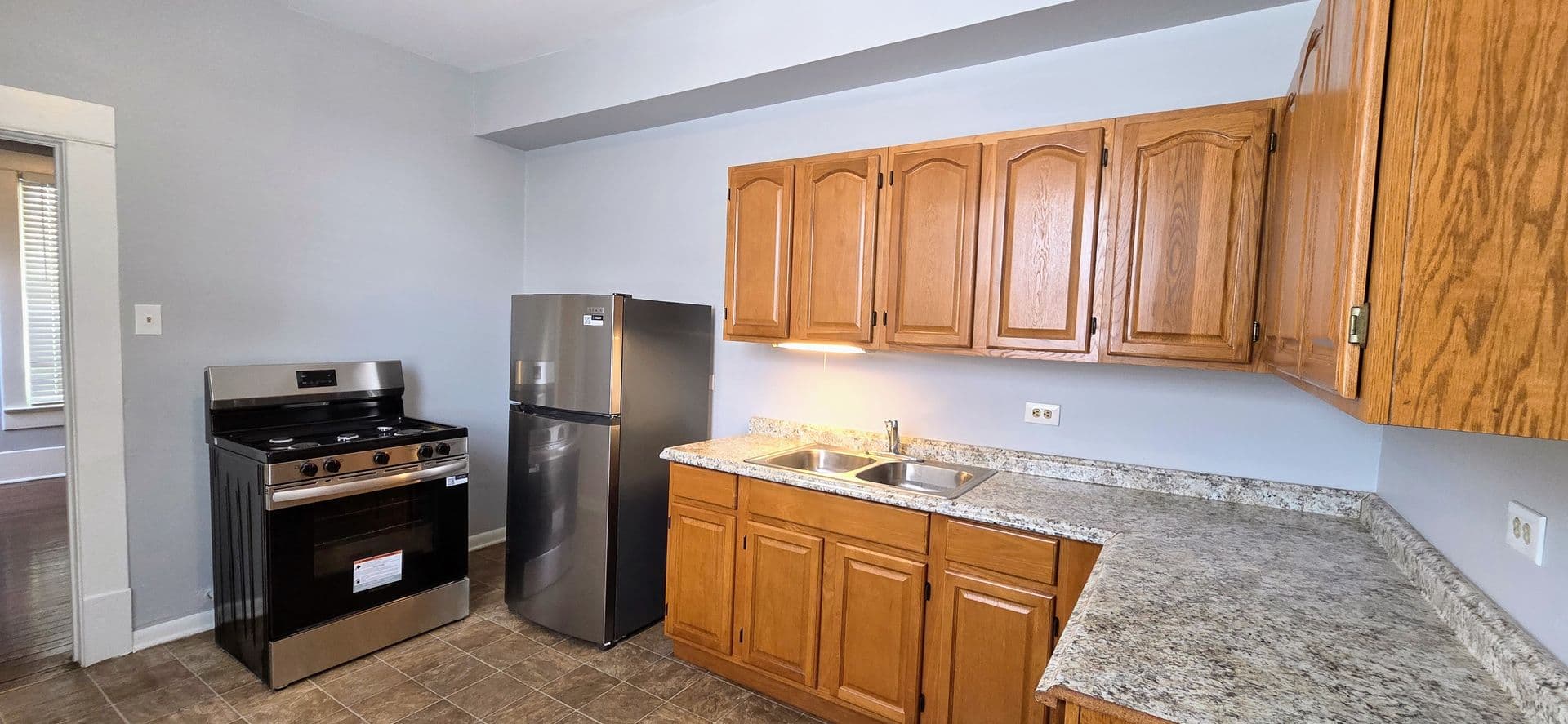 San Antonio House: 826 W Russell Pl