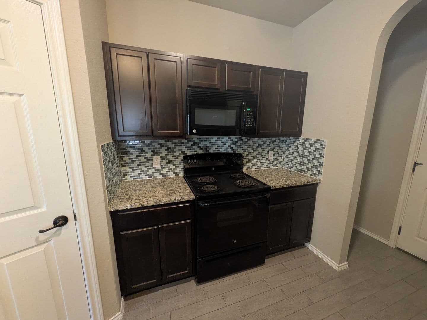 San Antonio Townhome: 5826 Grandwood Dr