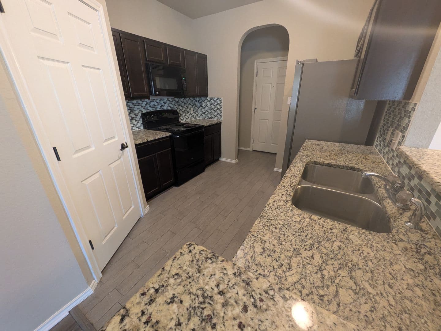 San Antonio Townhome: 5826 Grandwood Dr