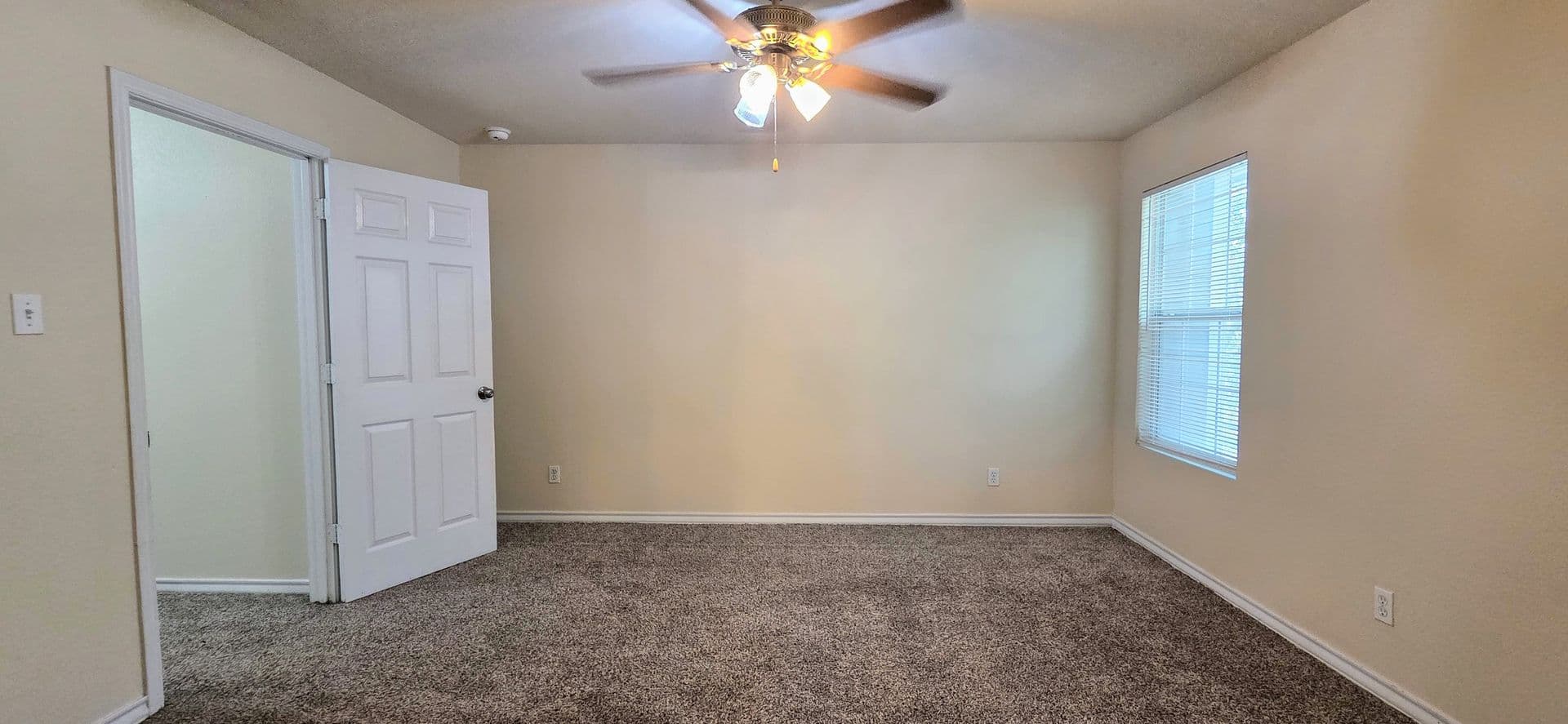San Antonio Townhome: 5006 Summit Pass #3