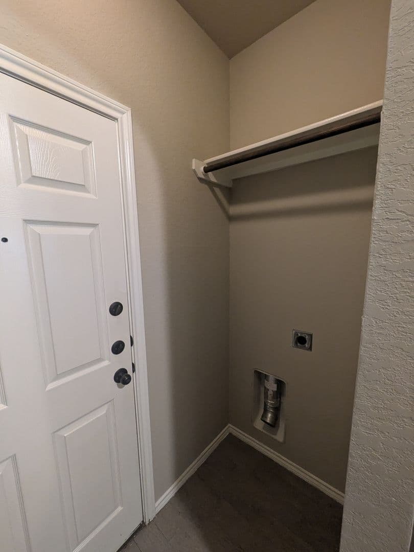 San Antonio Townhome: 5826 Grandwood Dr