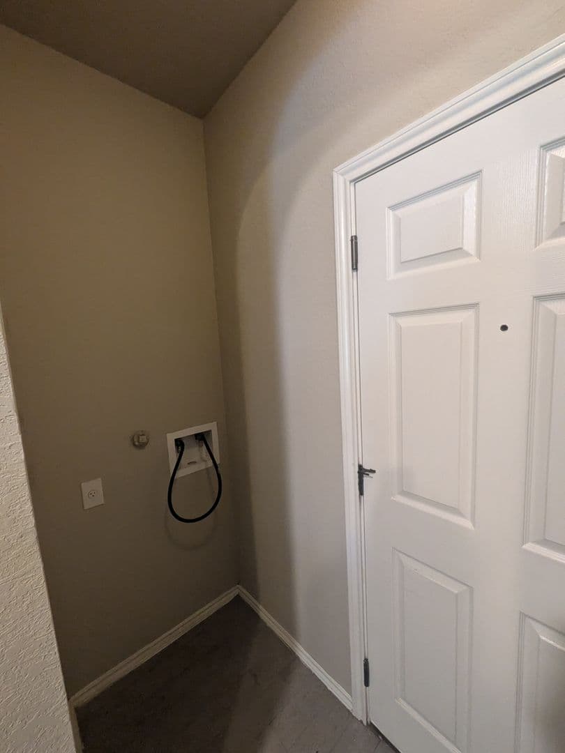 San Antonio Townhome: 5826 Grandwood Dr