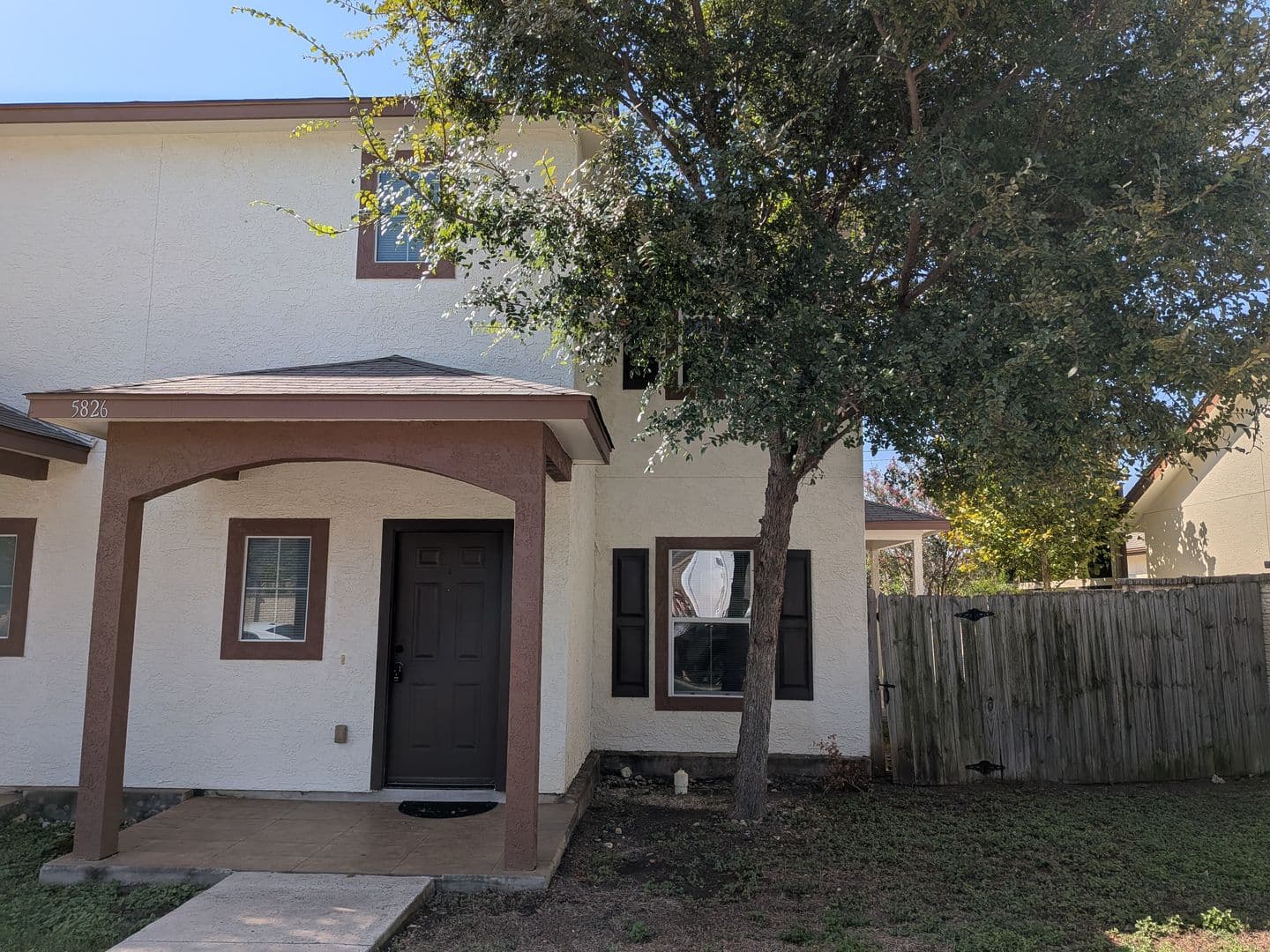 San Antonio Townhome: 5826 Grandwood Dr