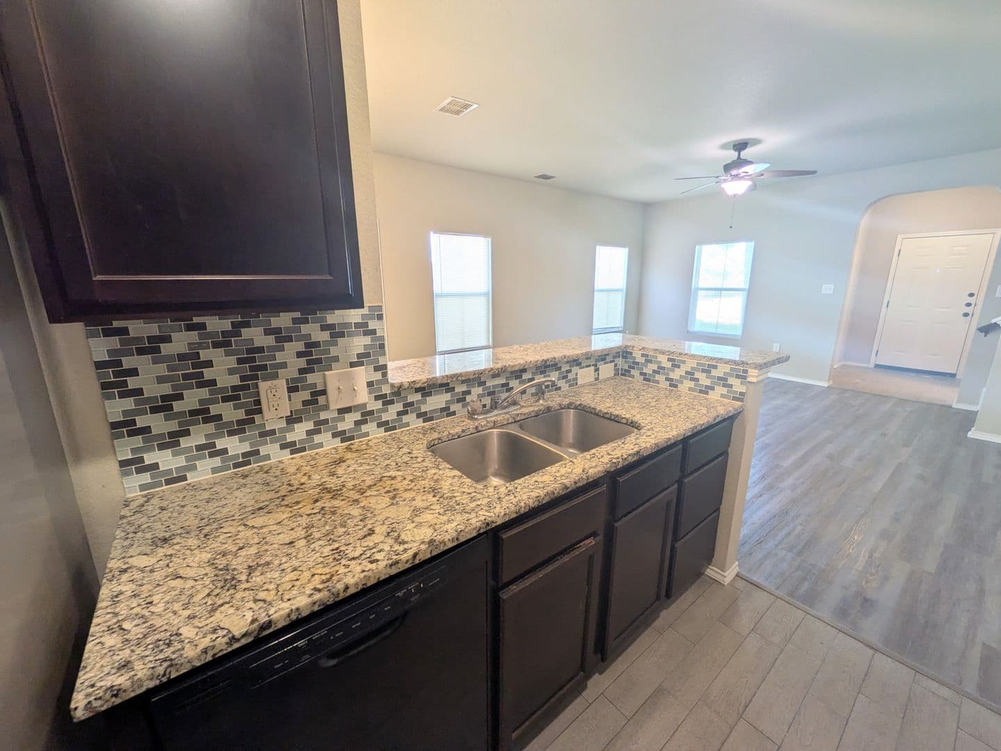 San Antonio Townhome: 5826 Grandwood Dr