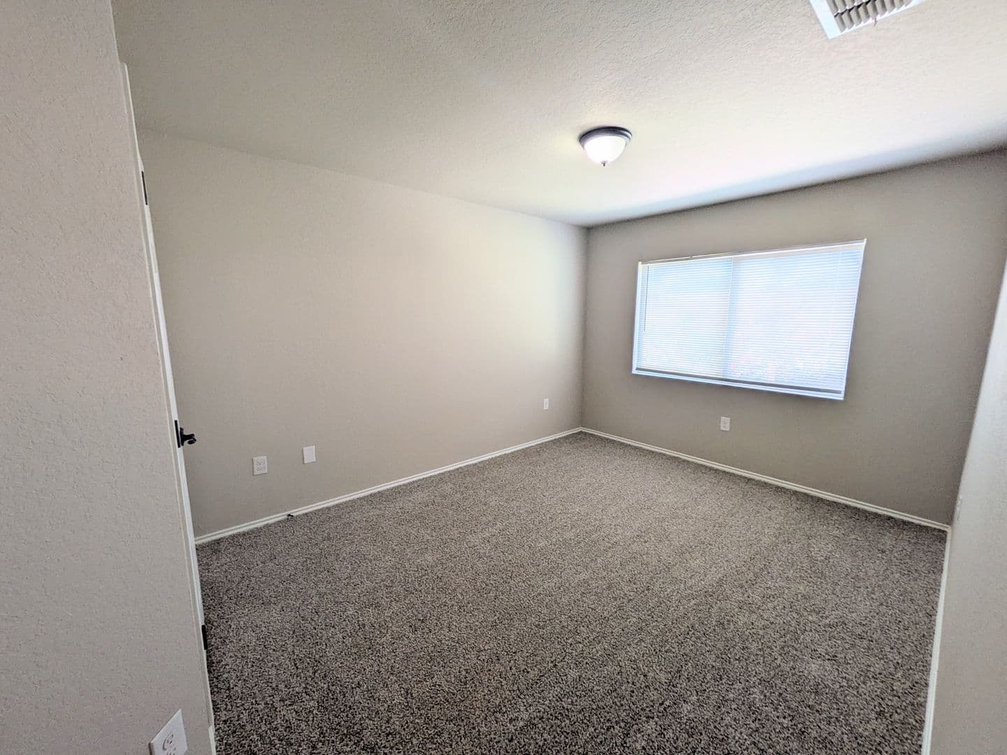 San Antonio Townhome: 5826 Grandwood Dr