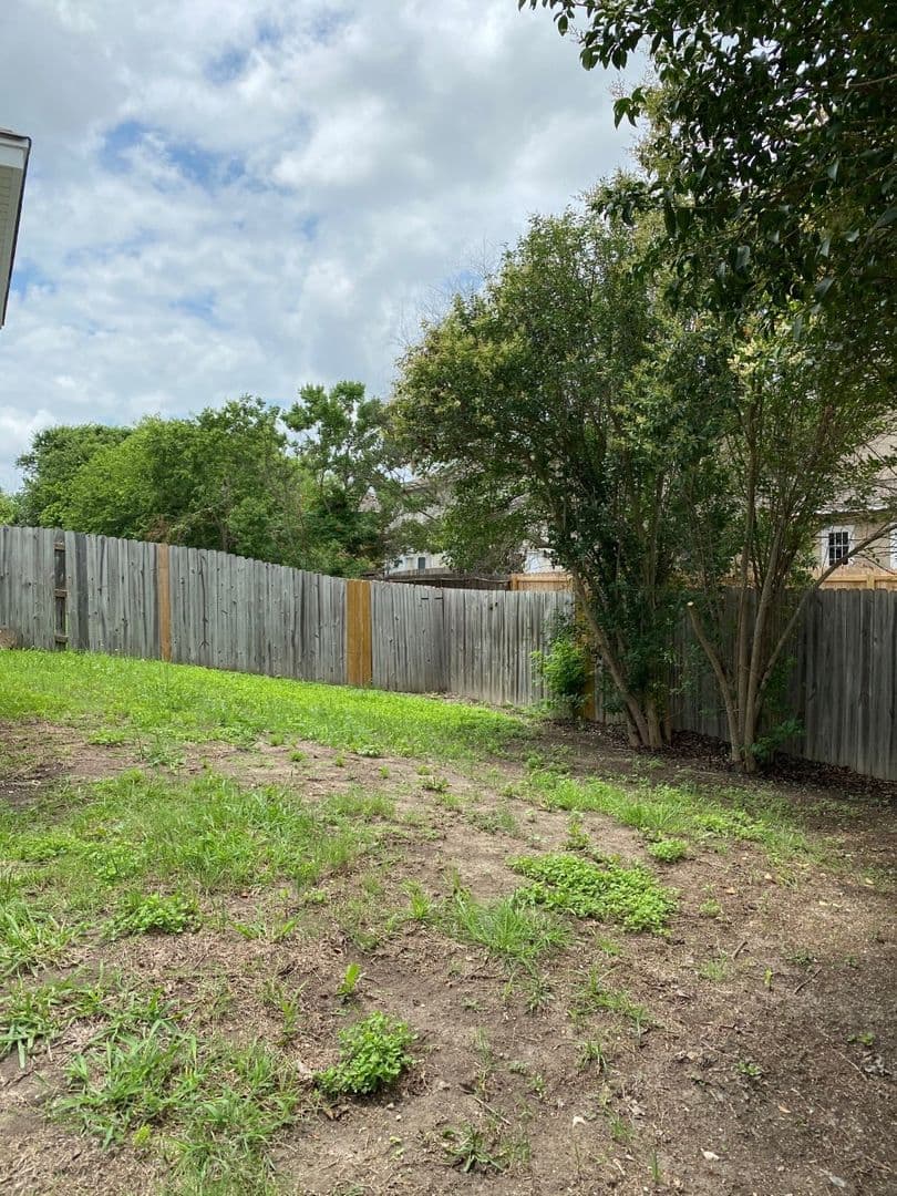 New Braunfels House: 3008 Pine Valley