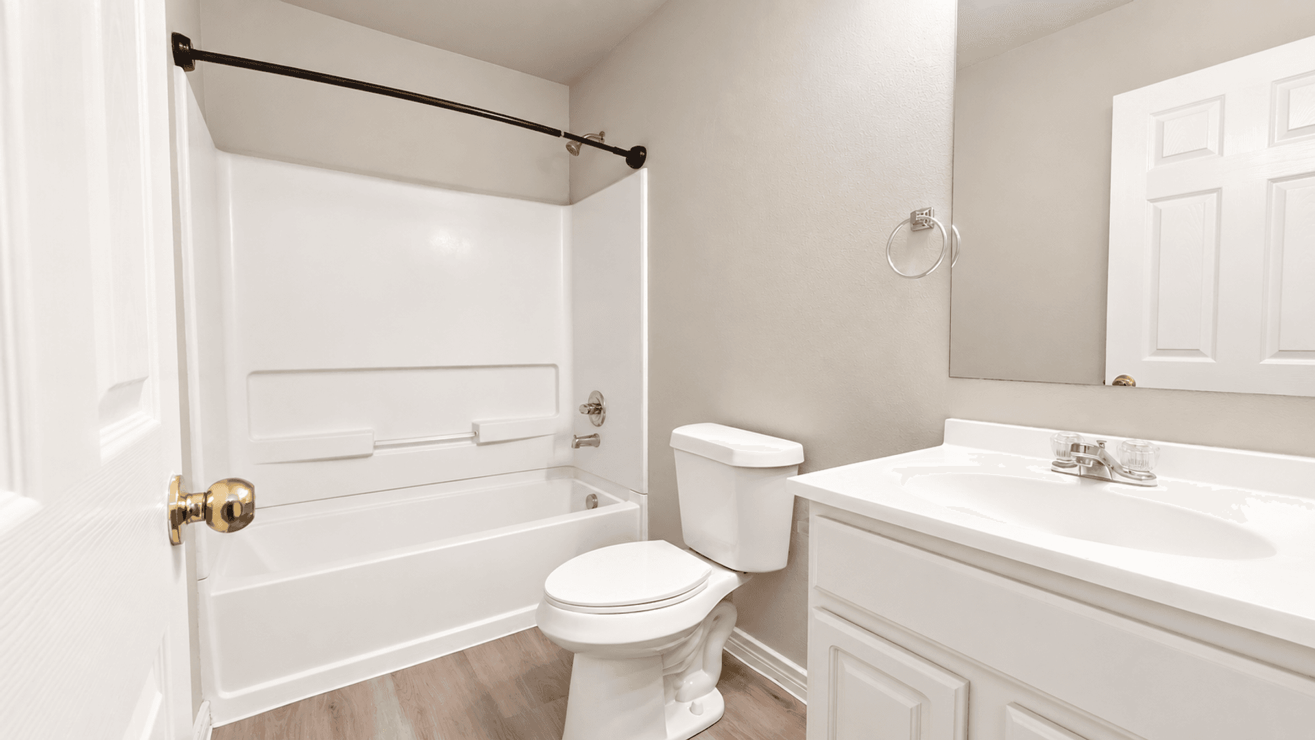 San Antonio Townhome: 5011 Summit Wood #2
