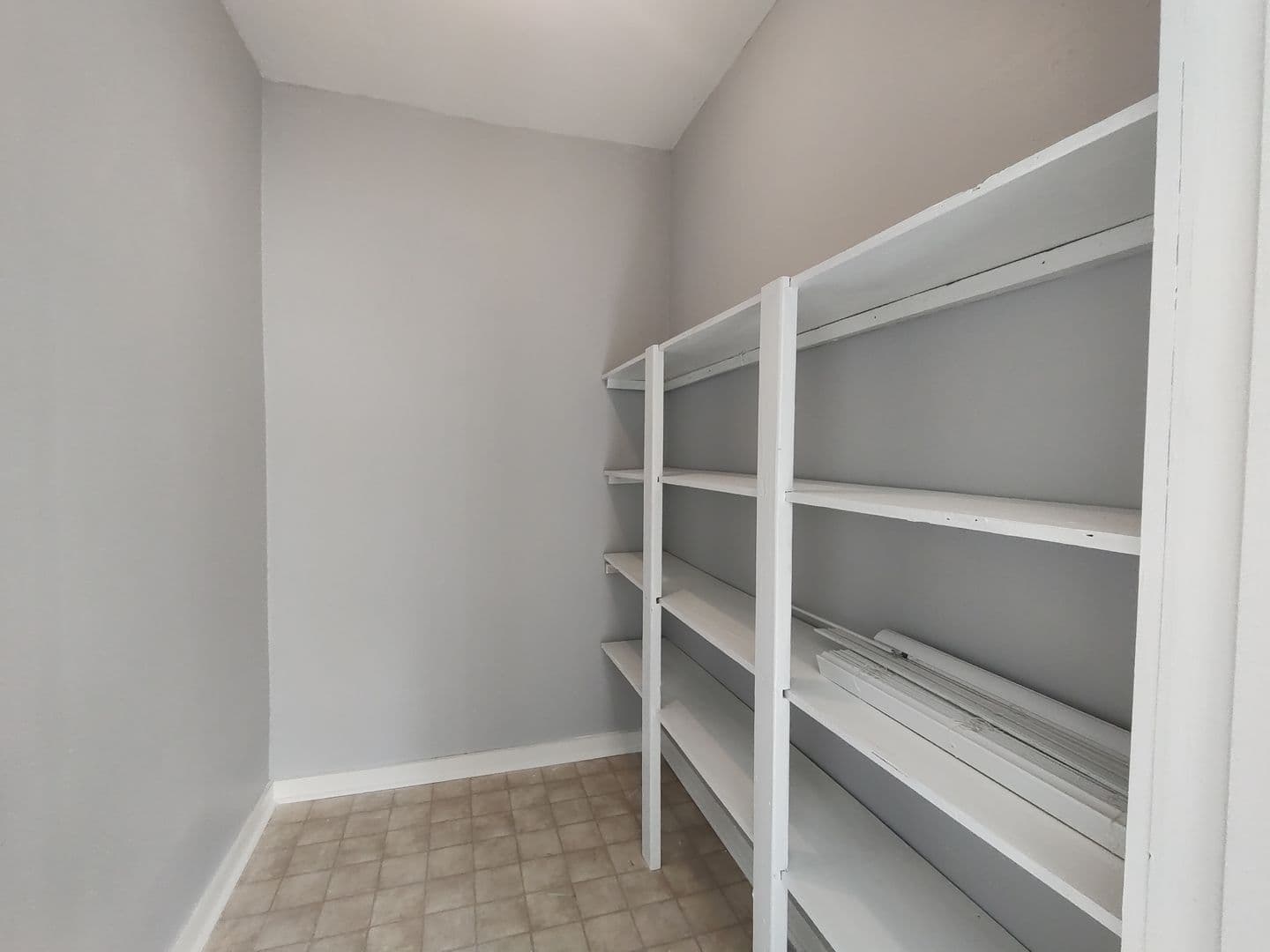 San Antonio House: 826 W Russell Pl