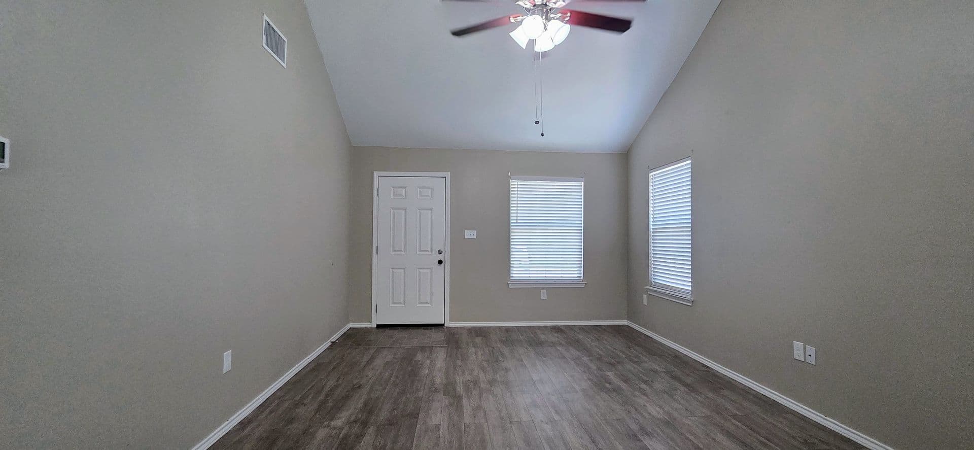 New Braunfels House: 523 Clearfield