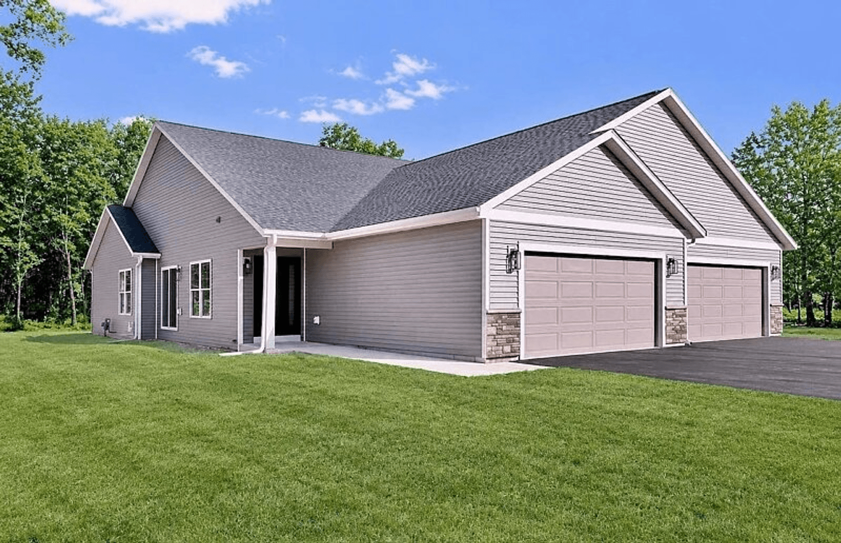 Beloit House: 2243 Haborn Drive