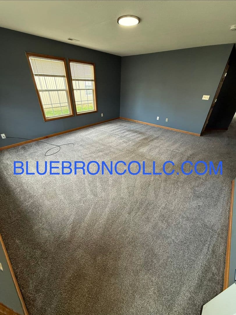 Peculiar Multiplex: 714 Meadow Ln