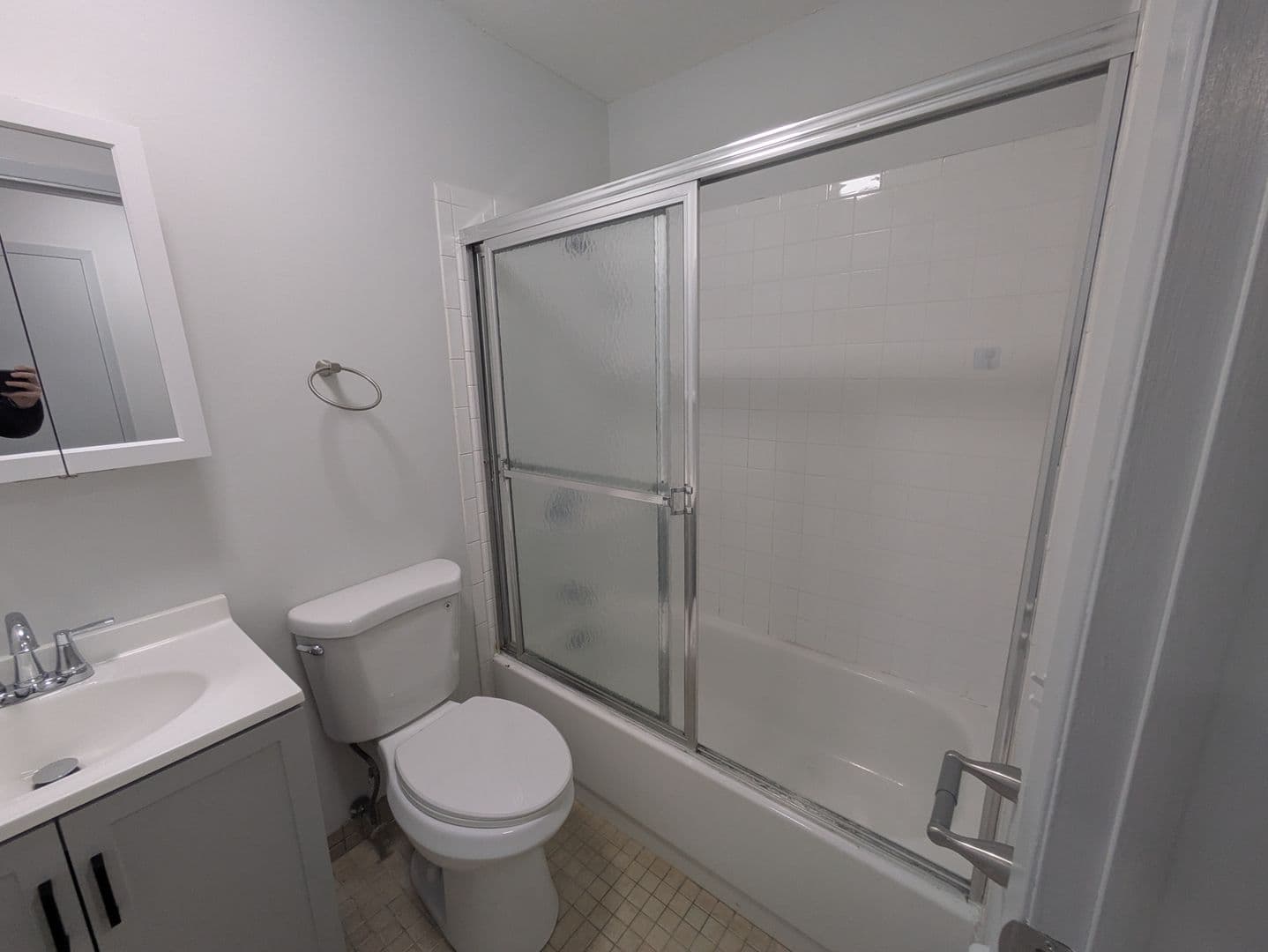Norwalk Apartment: 289 Main Ave
