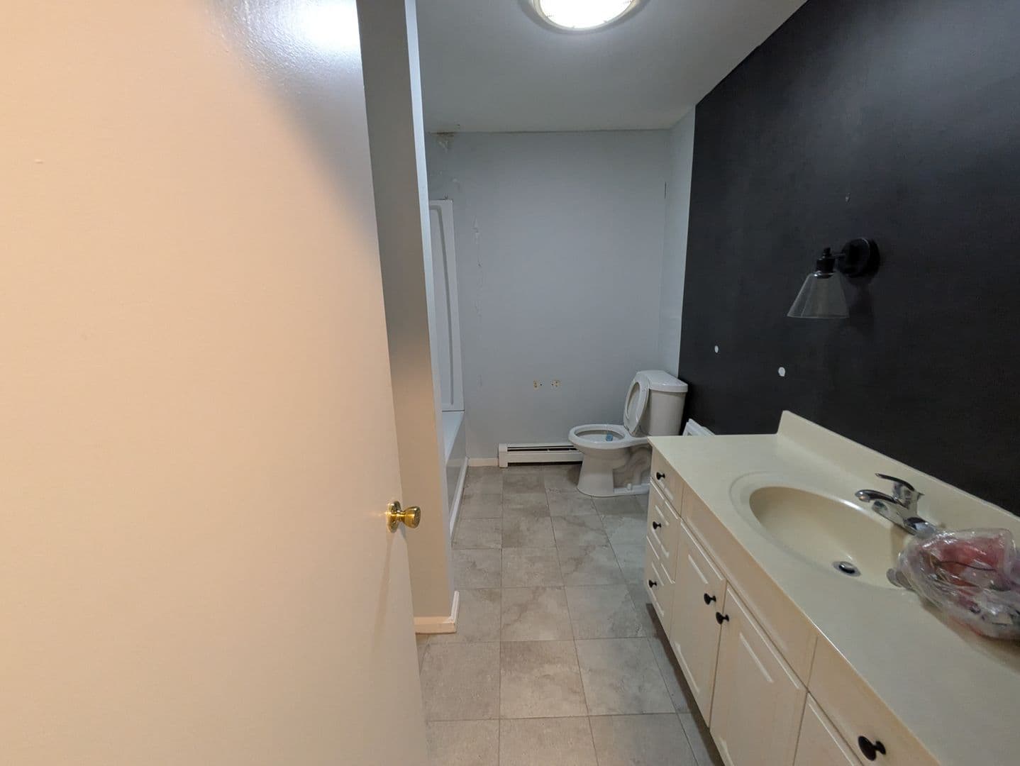 Beacon Falls Apartment: 40 Noe Place