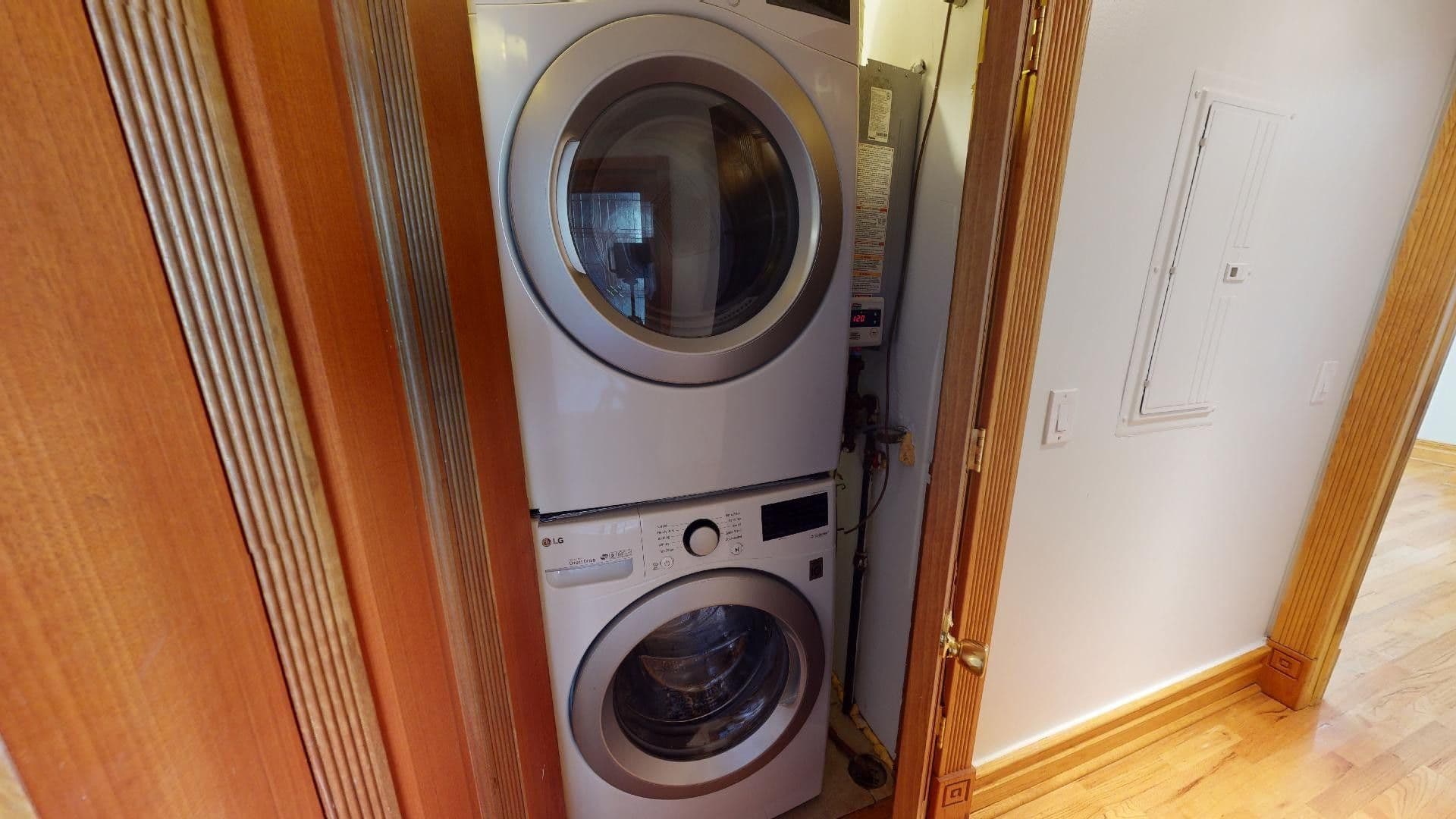 Chicago Apartment: 4954-58 S King Drive
