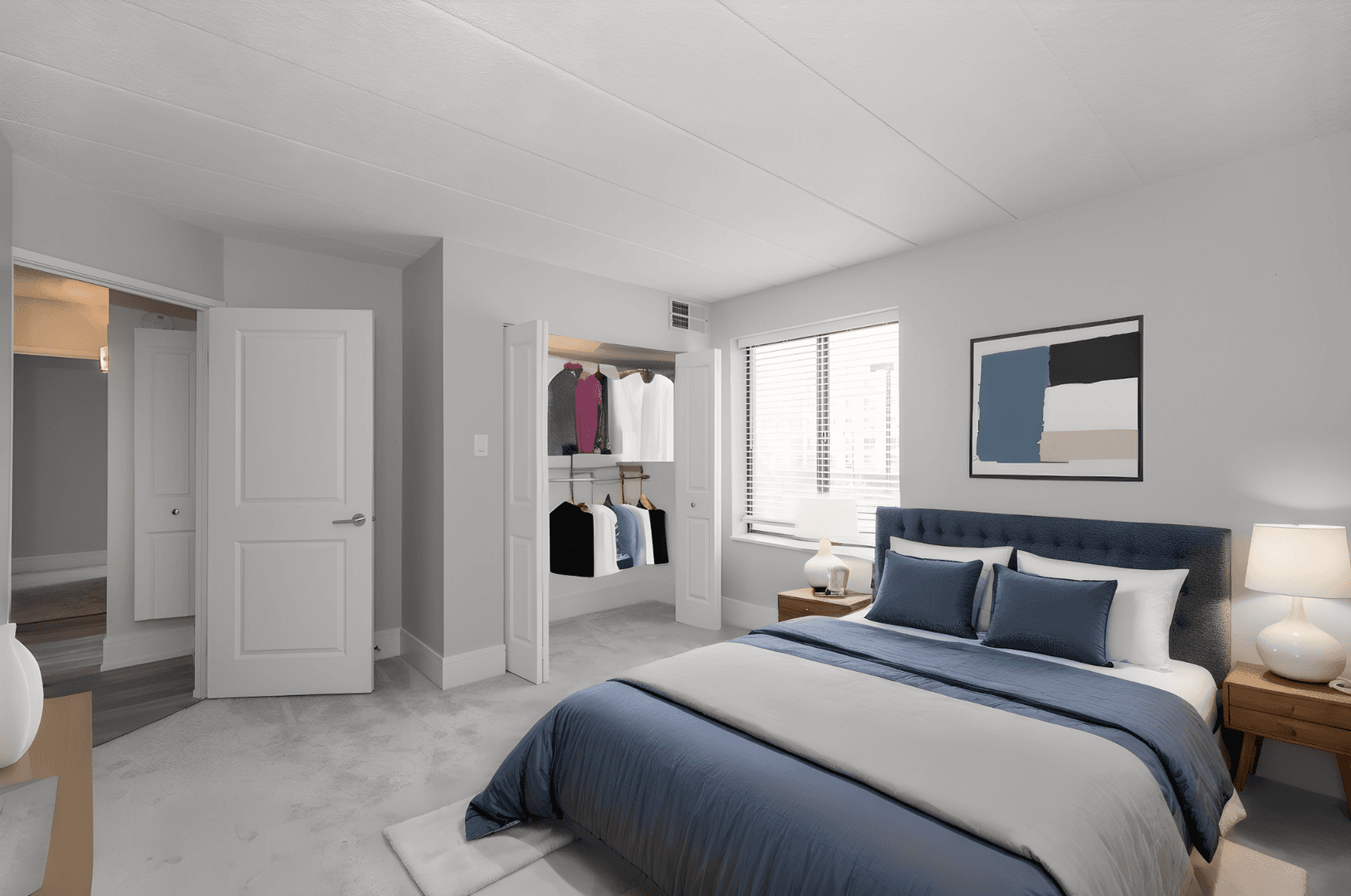 Chicago Apartment: 606 - 637 E Woodland Park Ave