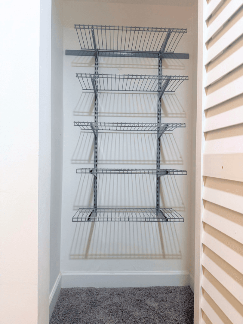 Chicago Apartment: Indiana Ave 4852-58 118-124