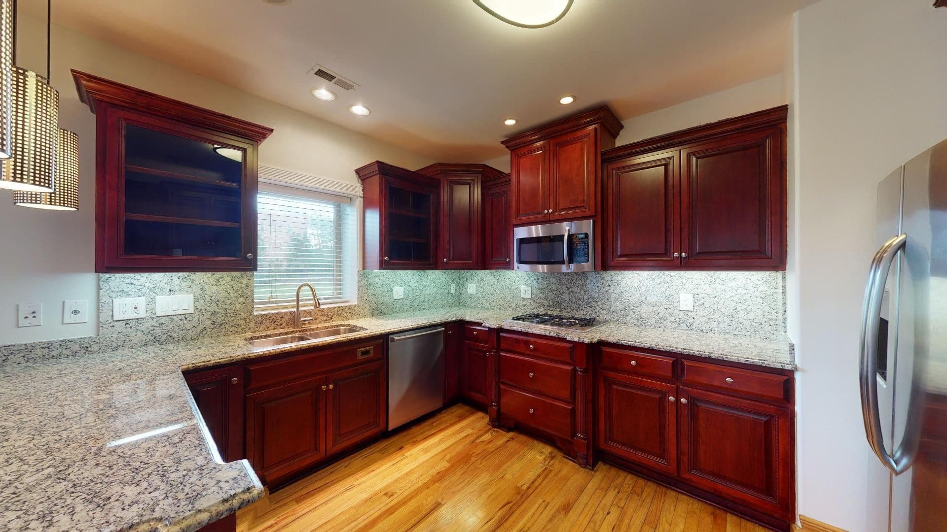 Chicago Apartment: 4954-58 S King Drive