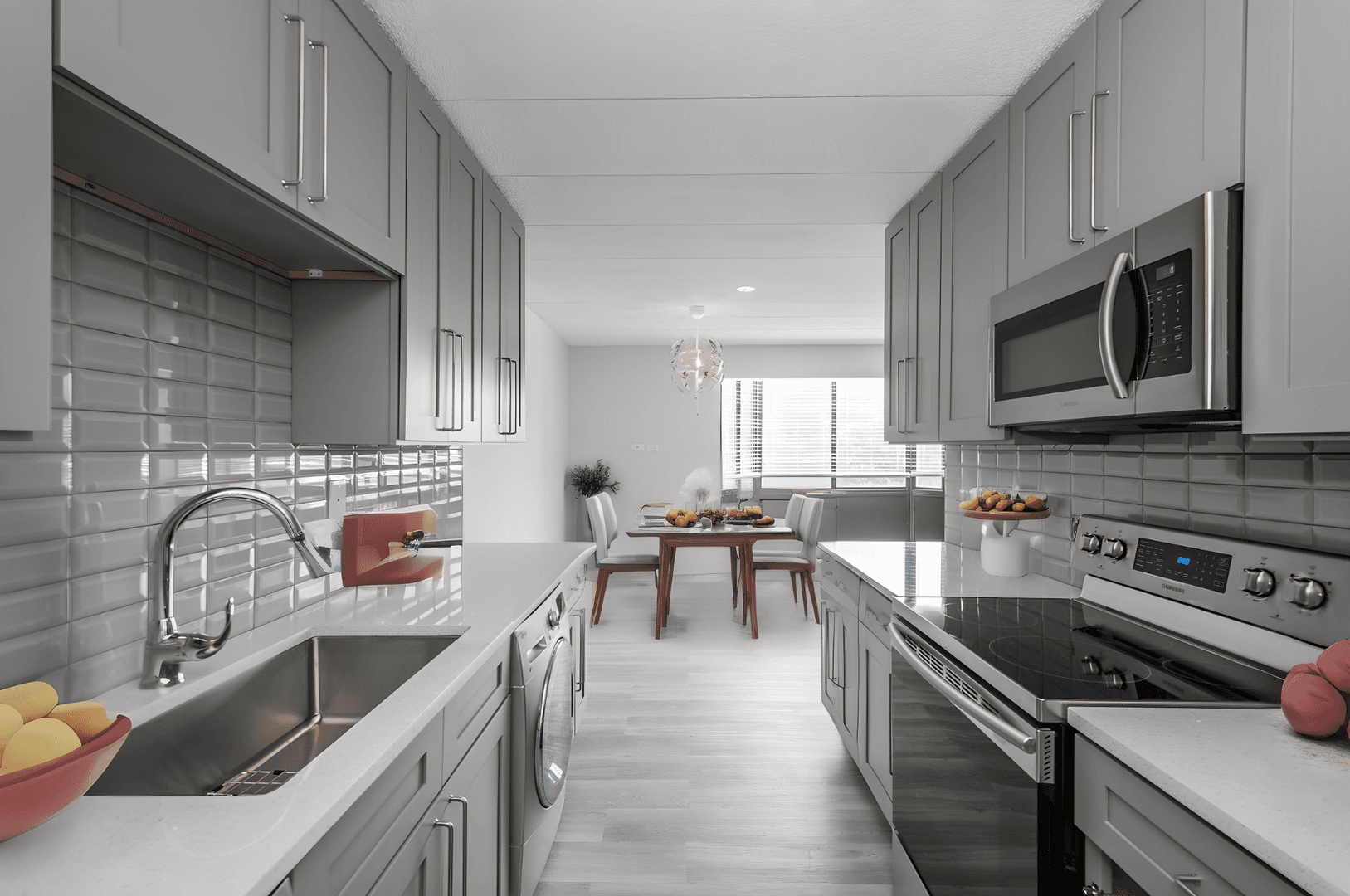 Chicago Apartment: 606 - 637 E Woodland Park Ave