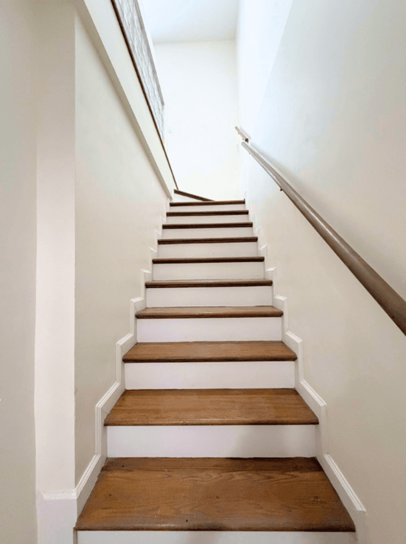 Chicago Apartment: Indiana Ave 4852-58 118-124