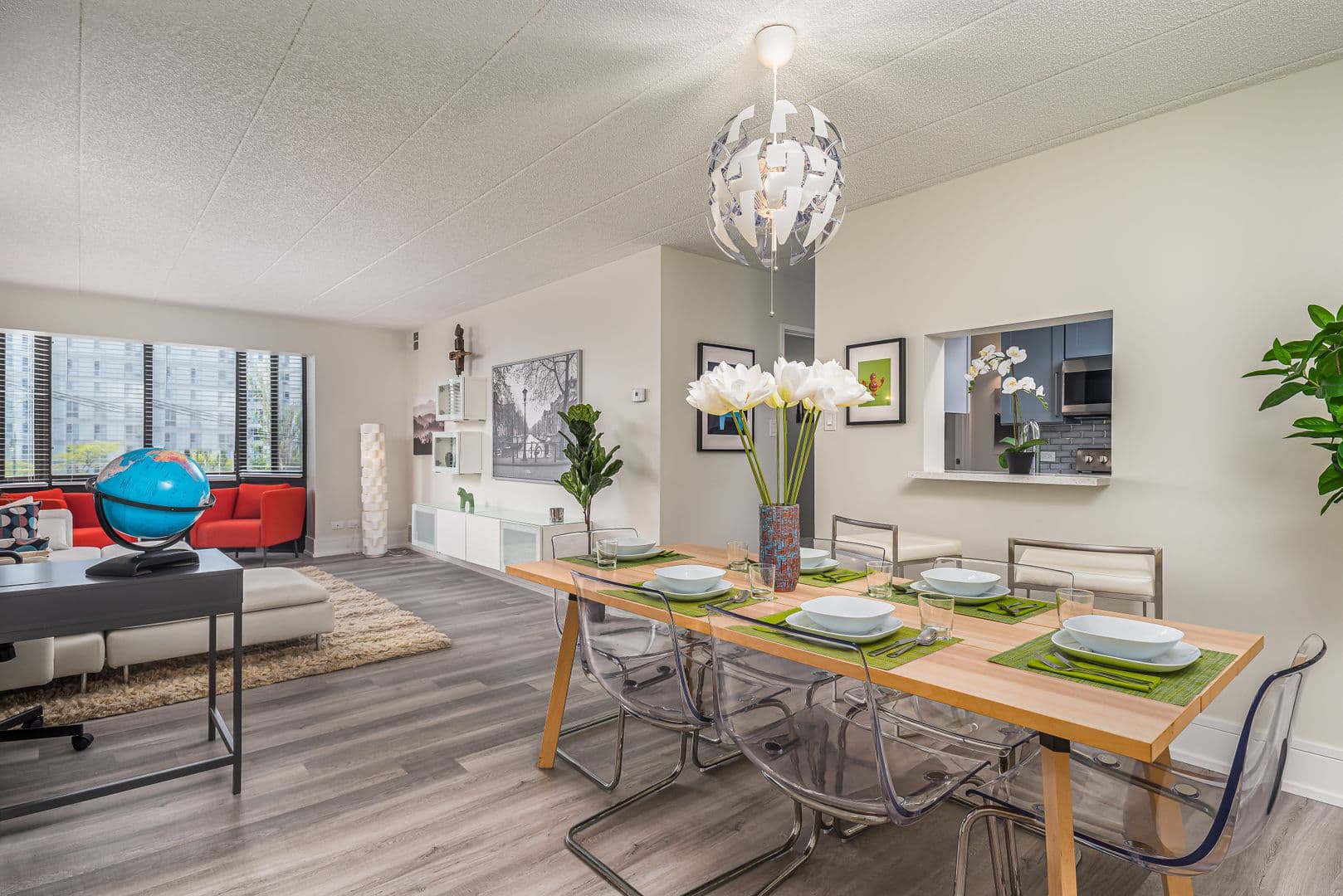 Chicago Apartment: 3423 S. Cottage Grove Ave.
