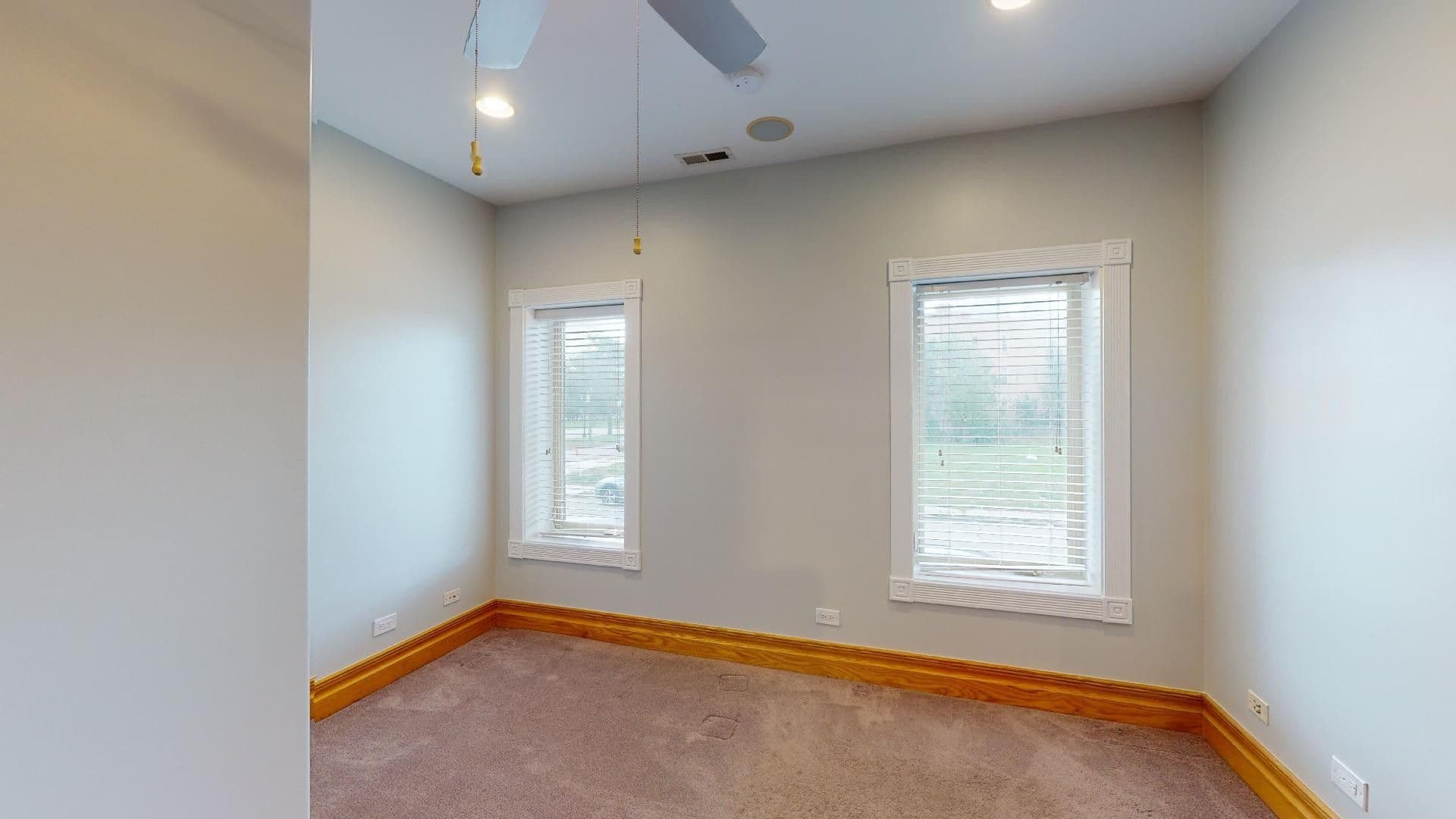 Chicago Apartment: 4954-58 S King Drive