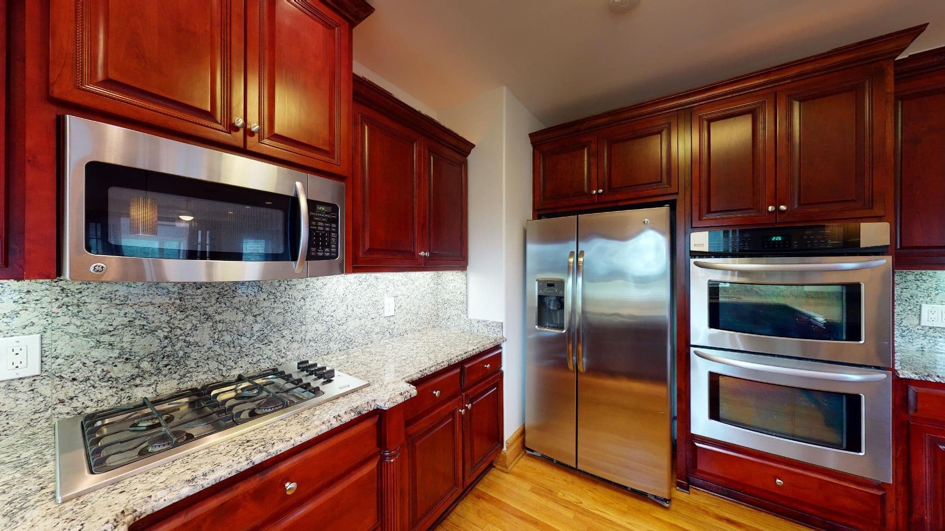 Chicago Apartment: 4954-58 S King Drive