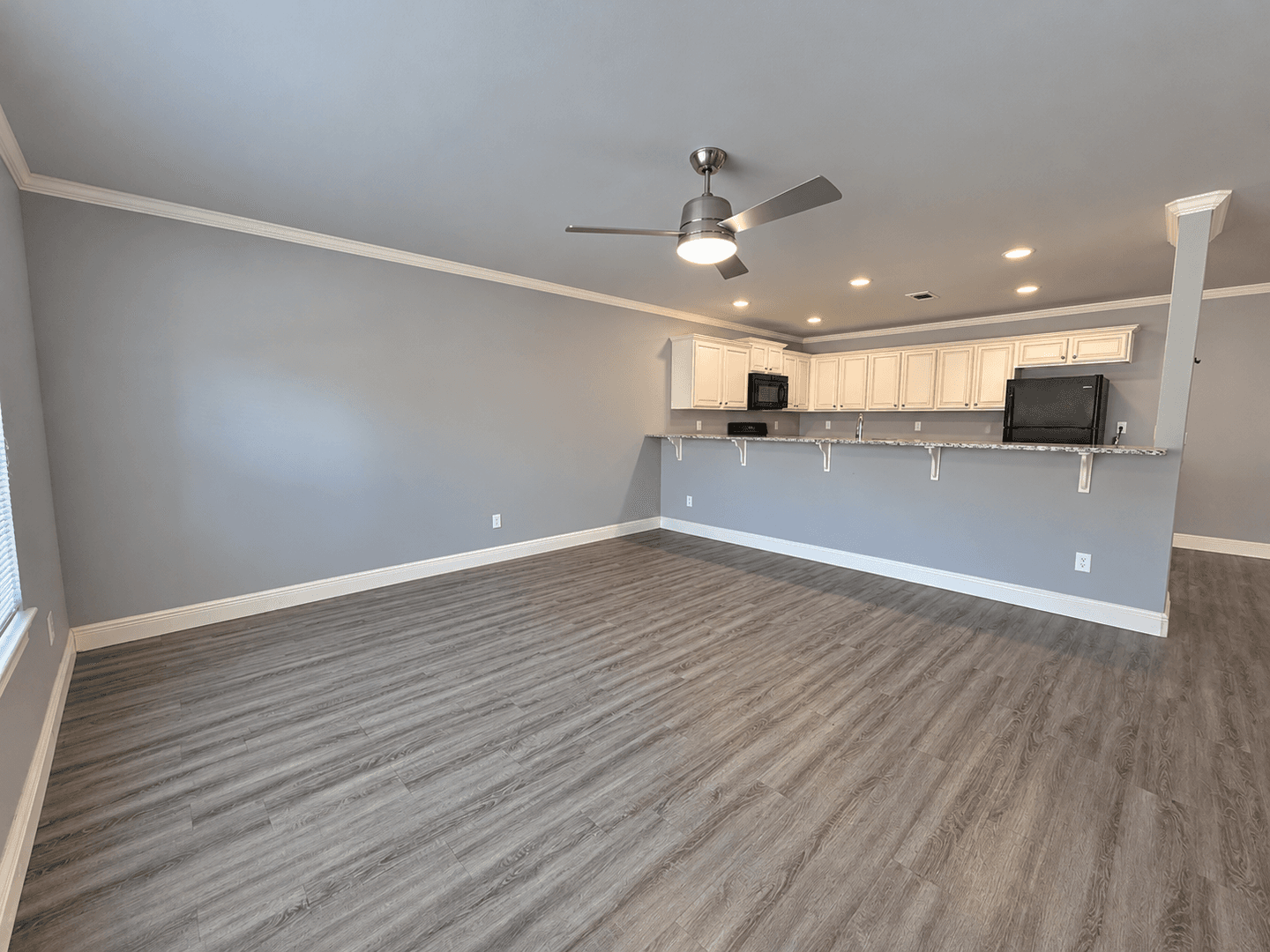 Fayetteville House: 1349 N Corsica Drive