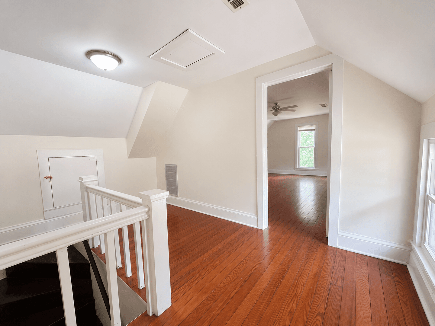 Fayetteville House: 1548 E Mission Blvd.