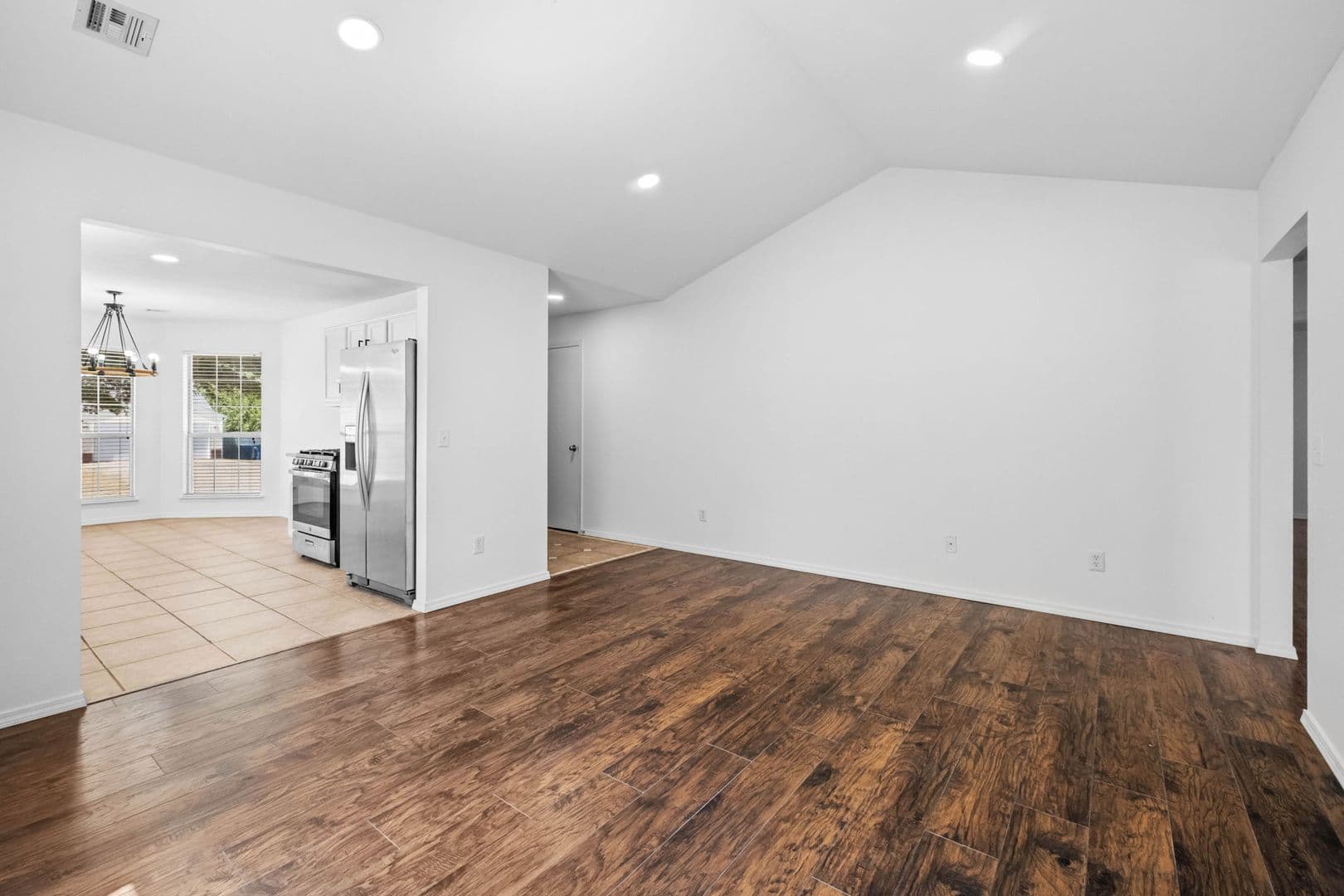 Bentonville House: 1206 Cresent Street
