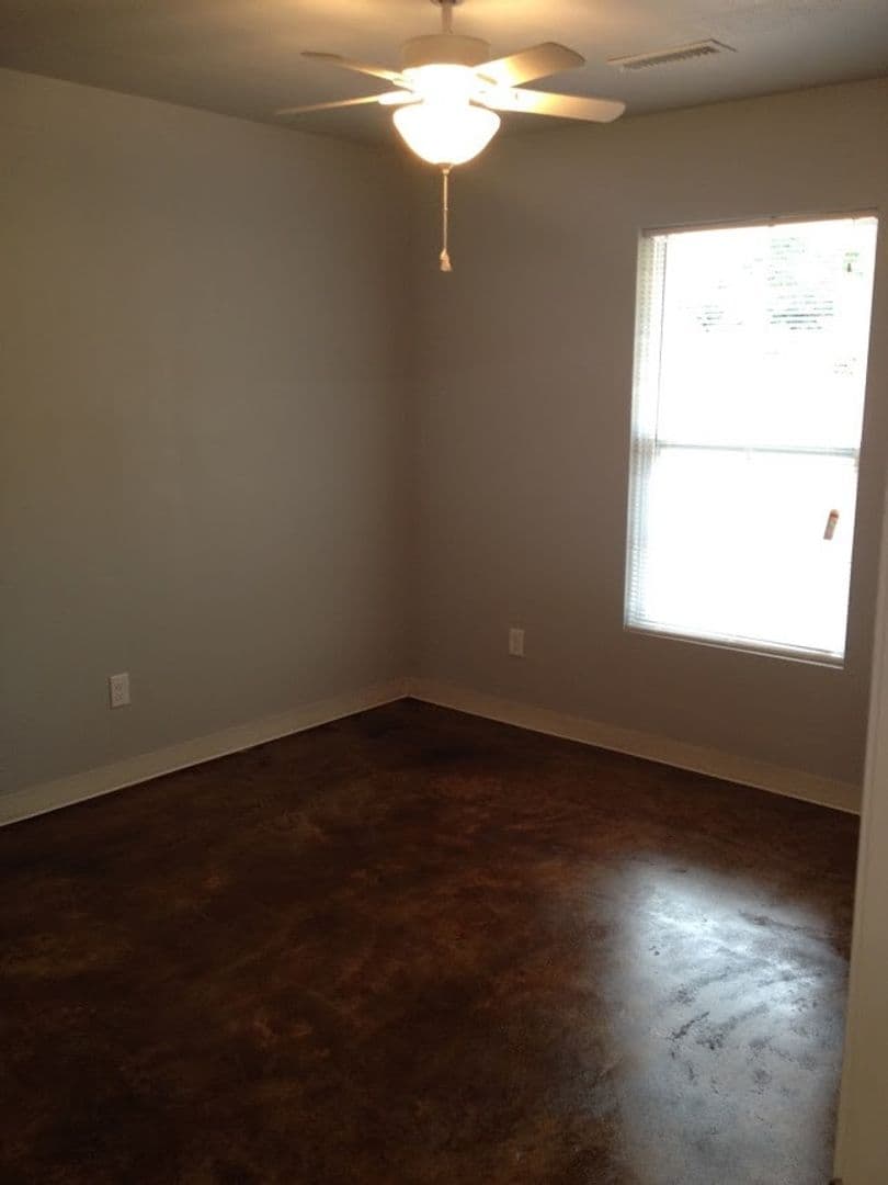 Decatur Apartment: 525 Pool Street