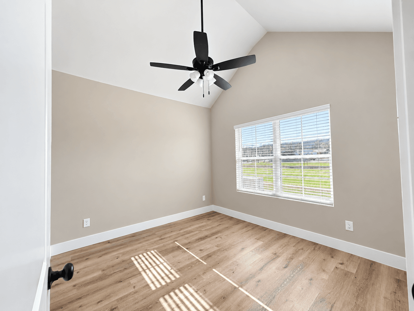 Decatur Townhome: 432 Blue Springs Street