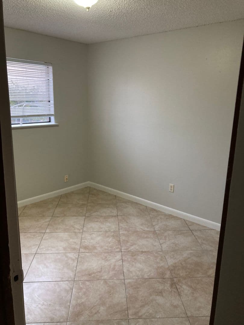 Springdale Apartment: 2100 Carlton Street