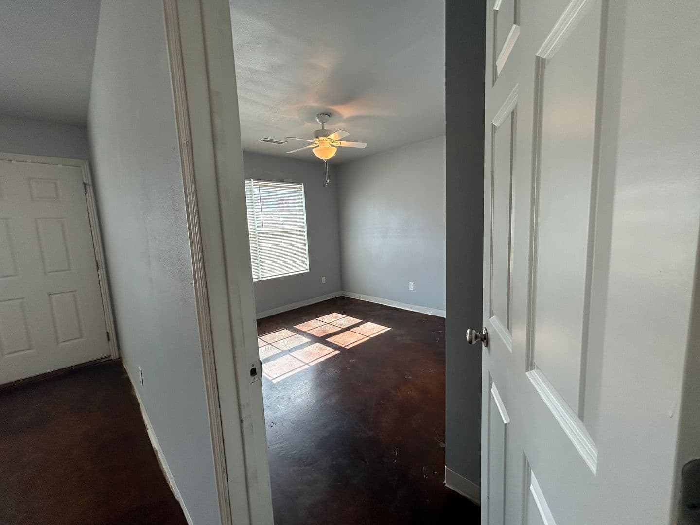 Decatur Apartment: 525 Pool Street